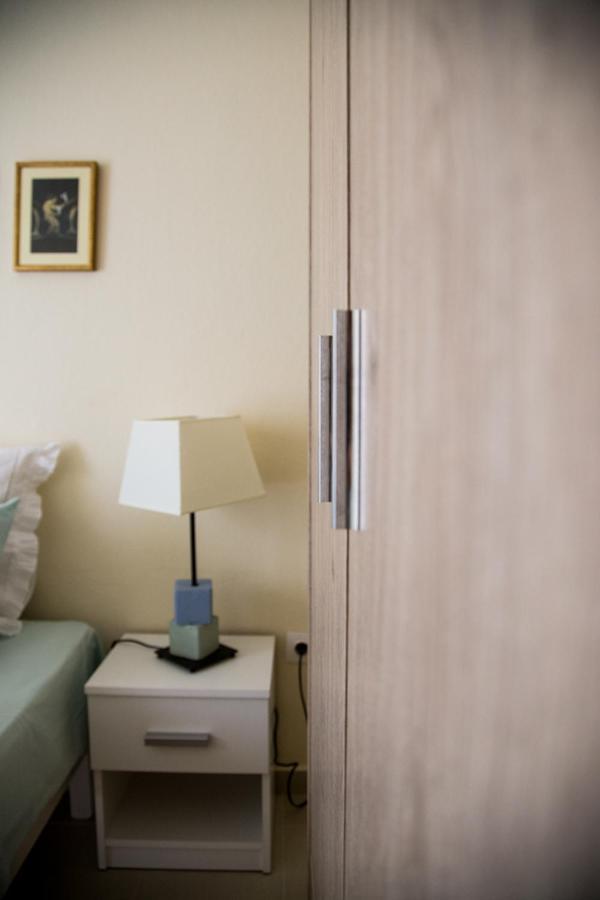 Blue Theros Apartments Paralia Dionysiou Exterior photo